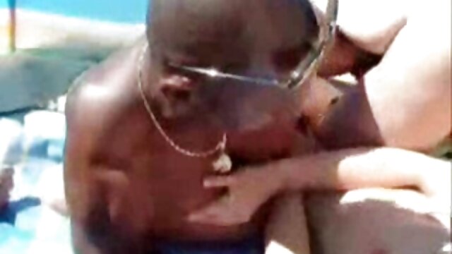 ポルノ登録なし  巨乳アフリカ女性初の大きなコック 鈴木 一徹 無 修正 無料 動画